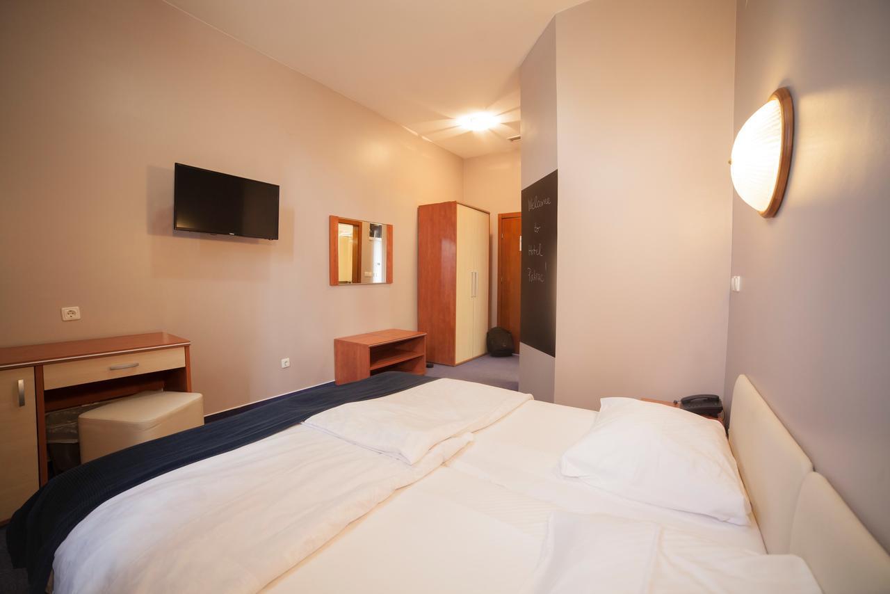Hotel Pakrac Εξωτερικό φωτογραφία