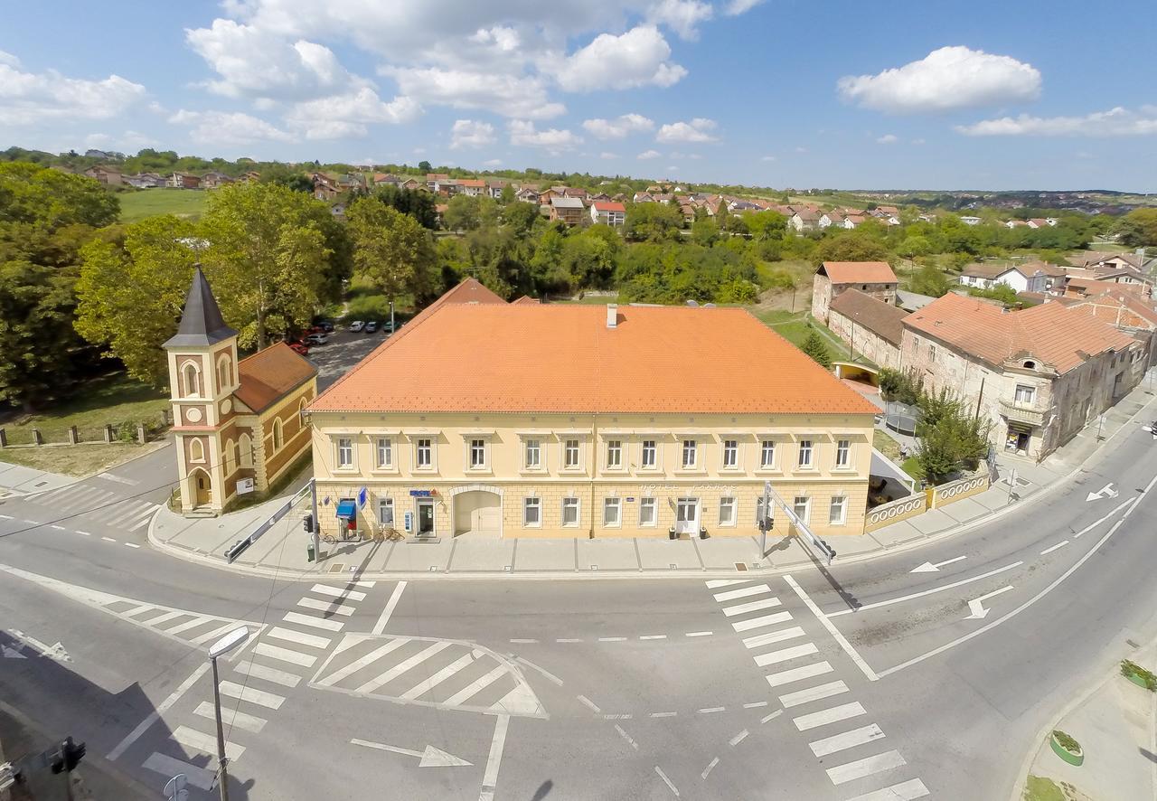 Hotel Pakrac Εξωτερικό φωτογραφία