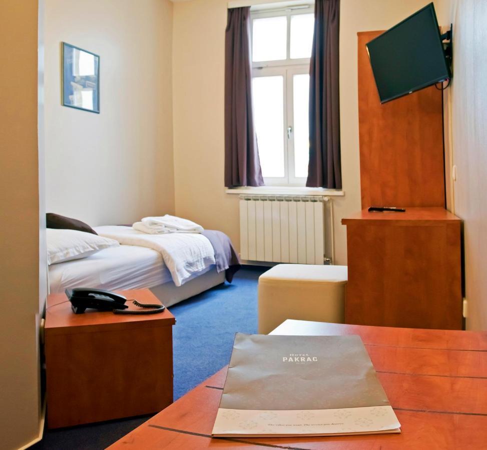 Hotel Pakrac Εξωτερικό φωτογραφία